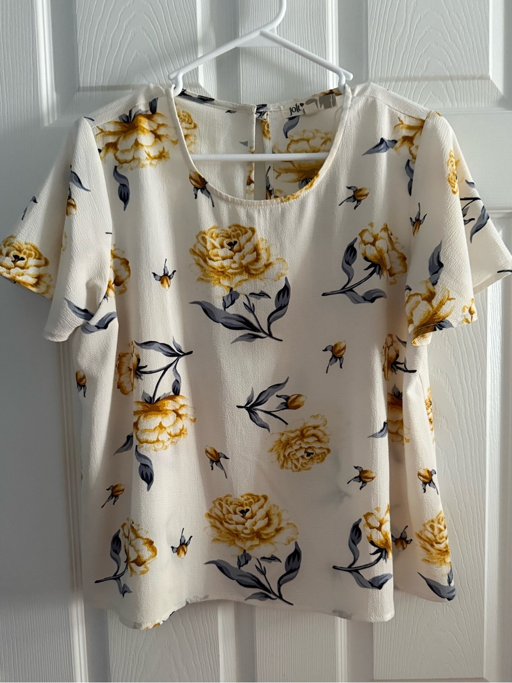 Jolt Yellow Floral Flutter Sleeve Blouse Cream Size Large